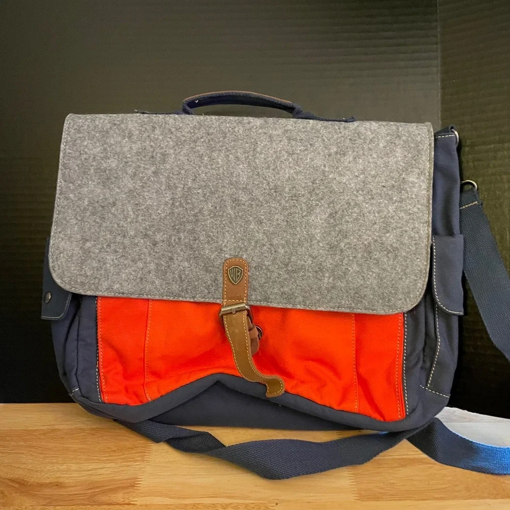 Warner Bros Messenger Bag Navy Orange Grey Felt‎ Laptop Sleeve WB Shield Logo